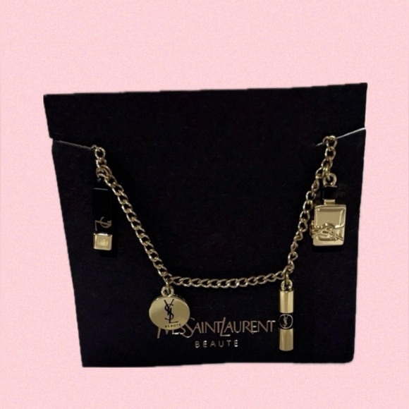 Fashion bracelet Jewelry - Gold and Black Charm Bracelet